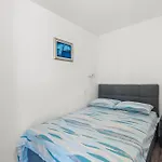 Apartment Hope