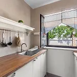 Hope Apartment *